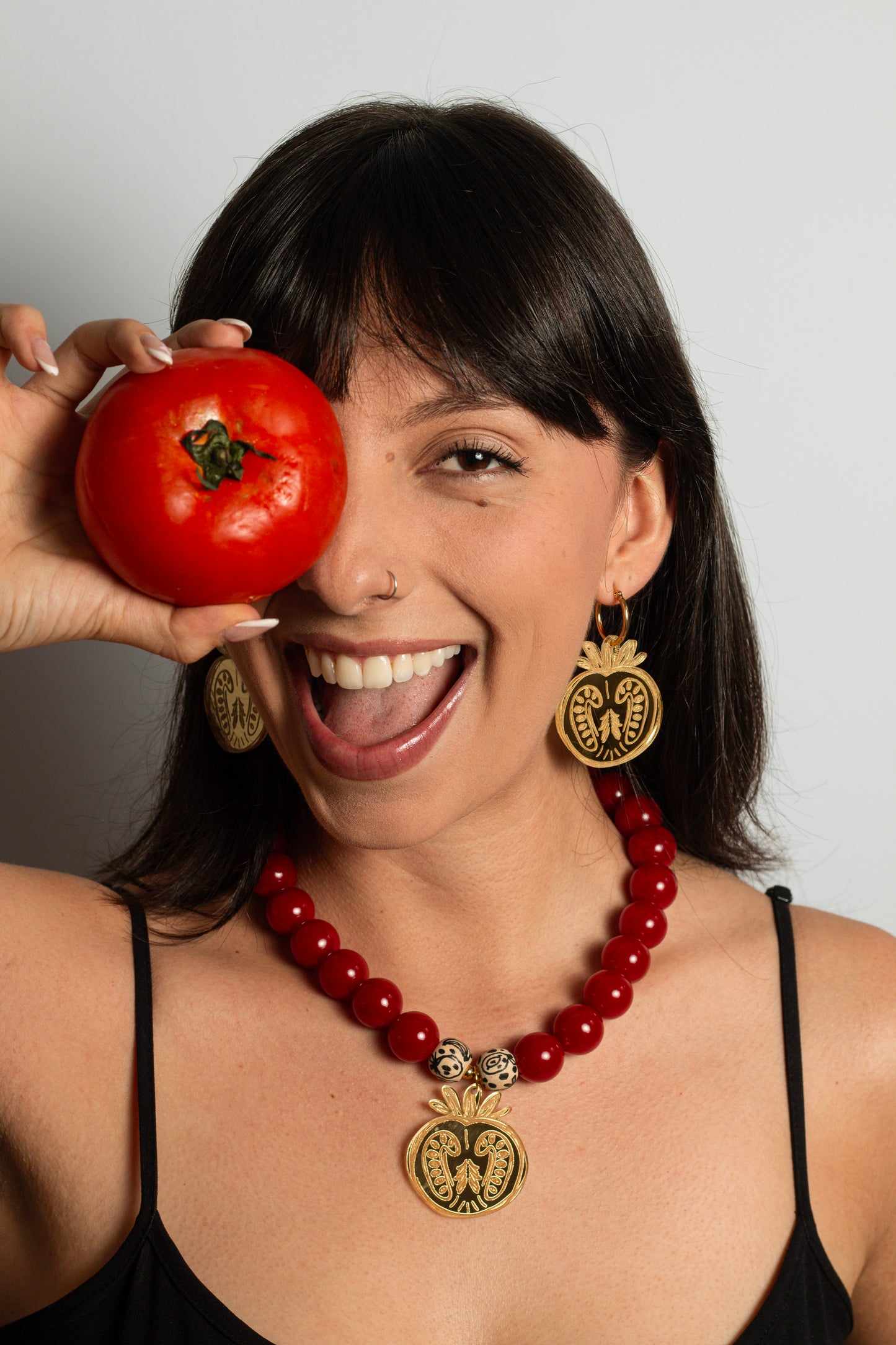 Collar Tomate Concordia